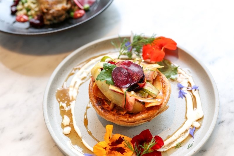 A plate of seasonal dining